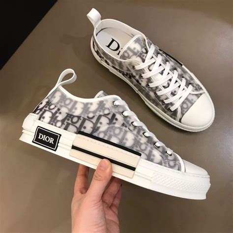 false dior shoes